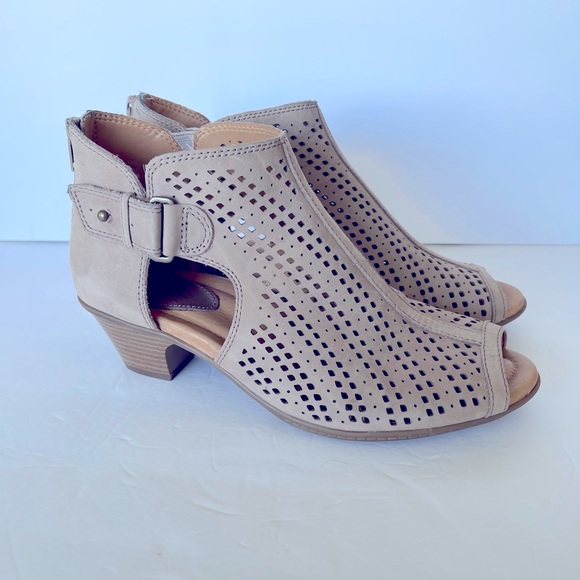 Earth Shoes - Earth Peep Toe Sandals Size 8.5 Leather Upper Keri Taupe